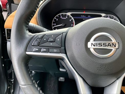 Used 2023 Nissan Sentra SV w/ SV Premium Package image 23