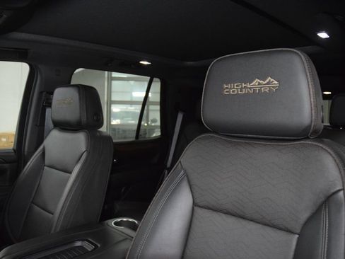 Used 2023 Chevrolet Tahoe High Country AWD/4WD image 42