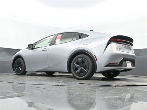 New 2026 Toyota Prius LE image 23