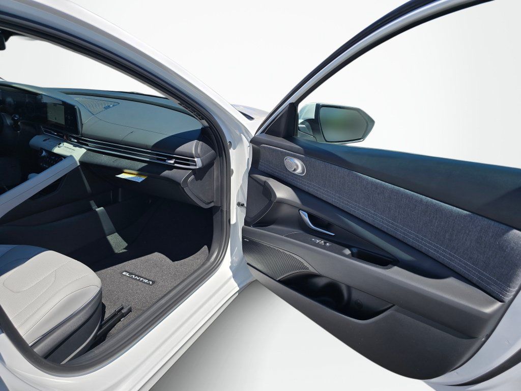 New 2026 Hyundai Elantra Limited FWD image 43