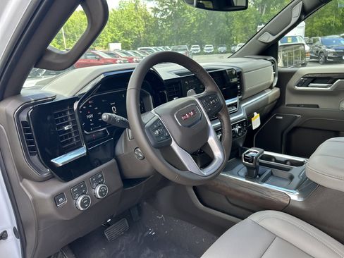 New 2026 GMC Sierra 1500 SLT w/ SLT Premium Plus Package AWD/4WD image 18