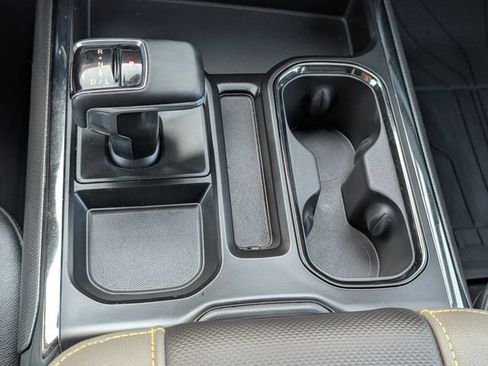 Used 2024 Chevrolet Silverado 1500 ZR2 AWD/4WD image 12