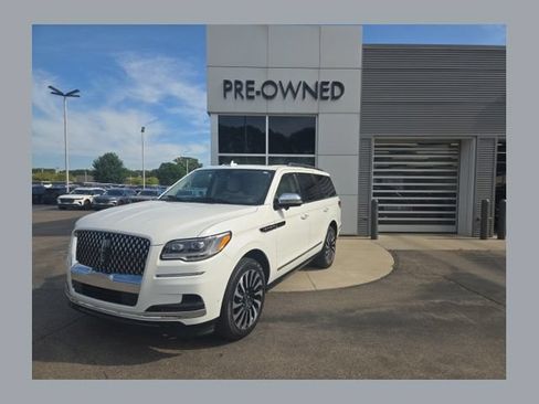 Certified 2022 Lincoln Navigator Black Label AWD/4WD image 1