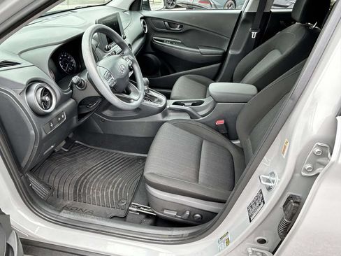 Used 2023 Hyundai Kona SEL w/ Cargo Package FWD image 11