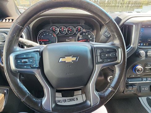 Used 2021 Chevrolet Silverado 2500 LT w/ Convenience Package image 15