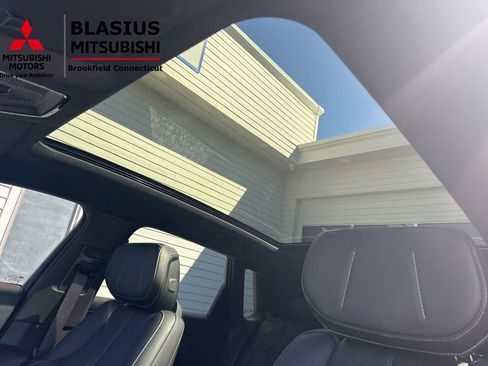 Used 2024 Cadillac Lyriq Sport AWD/4WD image 40