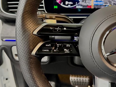 Used 2025 Mercedes-Benz GLS 450 4MATIC image 28