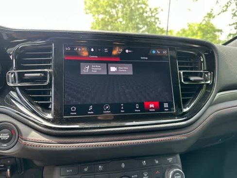Used 2024 Dodge Durango GT AWD/4WD image 11