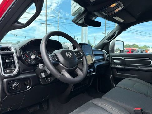 Used 2026 RAM 2500 Big Horn AWD/4WD image 30