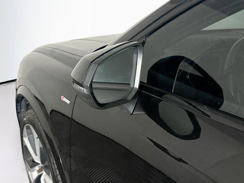 Used 2021 Audi Q3 2.0T Premium w/ Convenience Package image 16