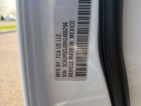 Used 2024 RAM 2500 Big Horn w/ Protection Group image 17