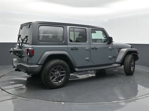 Used 2024 Jeep Wrangler Unlimited Sport AWD/4WD image 8