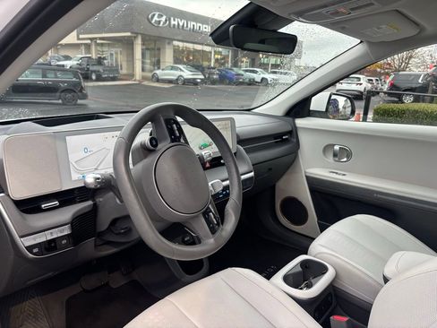 Certified 2023 Hyundai Ioniq 5 Limited w/ Cargo Package image 5