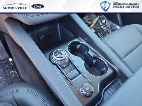 New 2026 Ford Explorer Active RWD image 31
