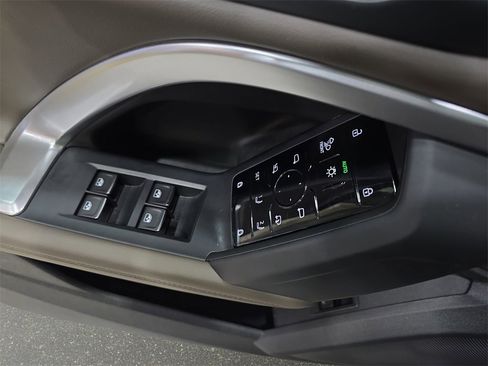 Used 2025 Audi Q5 2.0T Premium Plus w/ Premium Plus image 29