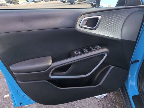 Used 2023 Kia Soul S image 14