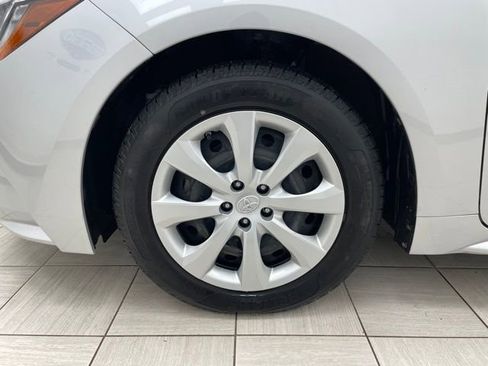 Used 2023 Toyota Corolla LE FWD image 8