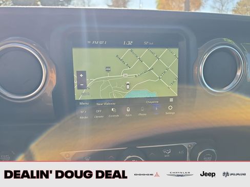 Used 2023 Jeep Gladiator Overland image 20