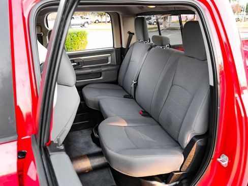 Used 2016 RAM 3500 SLT w/ Cold Weather Group image 34