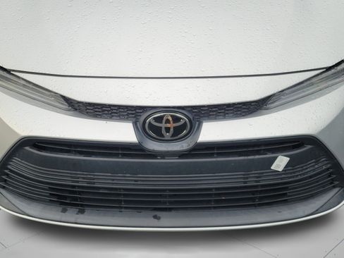 Used 2023 Toyota Corolla LE FWD image 12
