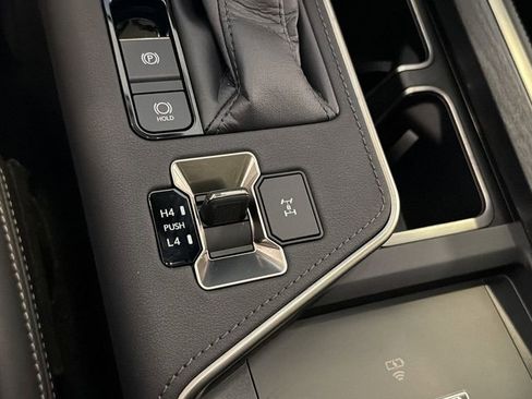 Certified 2024 Lexus GX 550 w/ Accessory Package (2T) AWD/4WD image 39