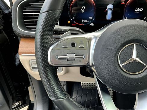 Used 2023 Mercedes-Benz GLS 450 4MATIC image 11