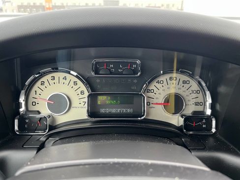 Used 2011 Ford Expedition Limited image 19
