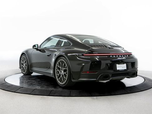Certified 2025 Porsche 911 Carrera RWD image 3