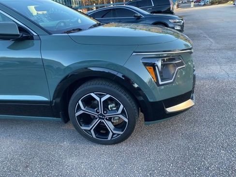 Used 2023 Kia Niro EX Touring image 36