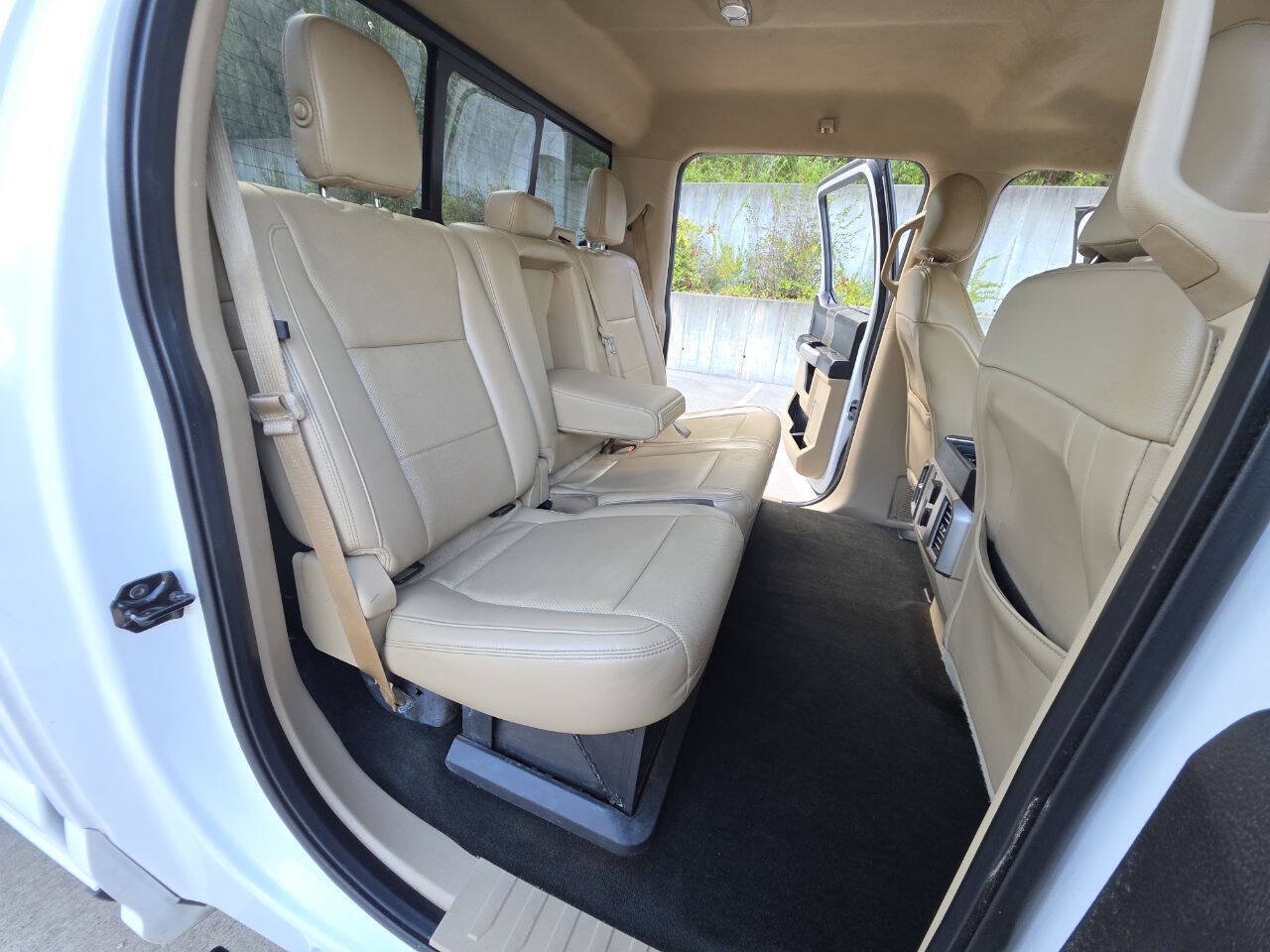Used 2017 Ford F350 Lariat AWD/4WD image 59