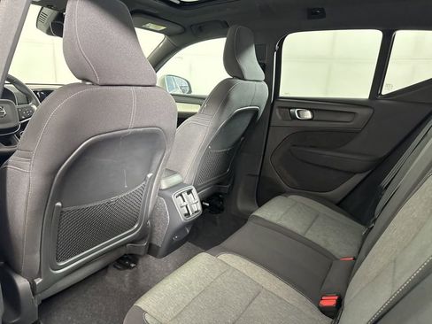 Used 2025 Volvo XC40 B5 Core AWD/4WD image 21