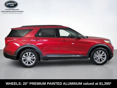 Used 2023 Ford Explorer XLT w/ Equipment Group 202A AWD/4WD image 3