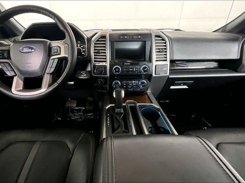 Used 2016 Ford F150 Platinum w/ Equipment Group 701A Luxury image 15