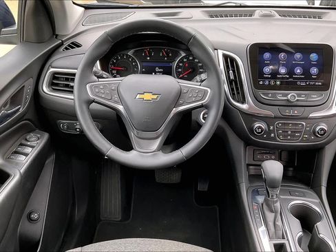 Used 2023 Chevrolet Equinox LT AWD/4WD image 7