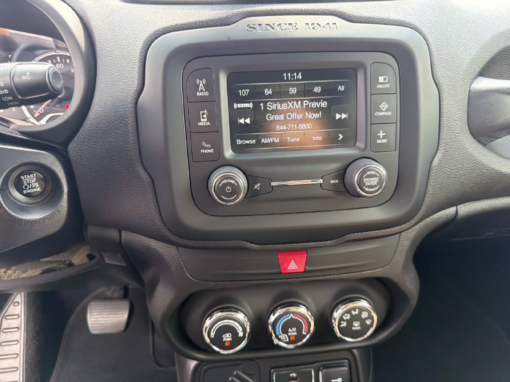 Used 2016 Jeep Renegade Latitude FWD image 27