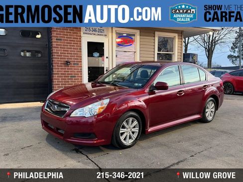 Used 2010 Subaru Legacy 2.5i Premium image 1