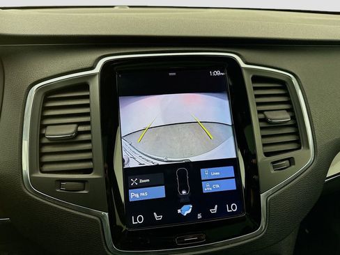 Used 2019 Volvo XC90 T6 Momentum image 17