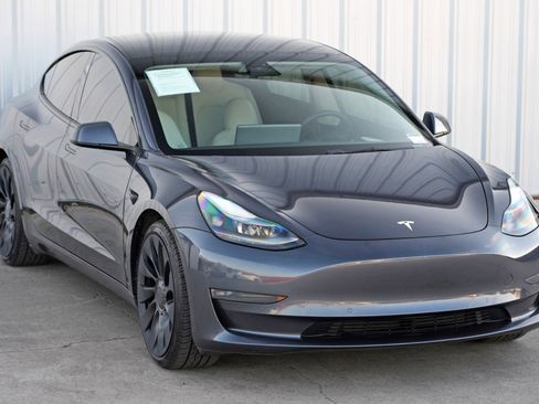 Used 2022 Tesla Model 3 Performance image 53