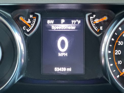 Used 2020 Jeep Gladiator Sport w/ Trailer Tow Package image 25