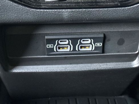 Certified 2024 Jeep Grand Cherokee Laredo RWD image 30