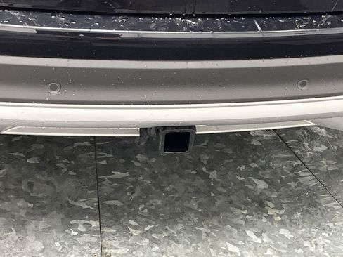 Used 2023 Lincoln Corsair AWD w/ Towing Package image 31