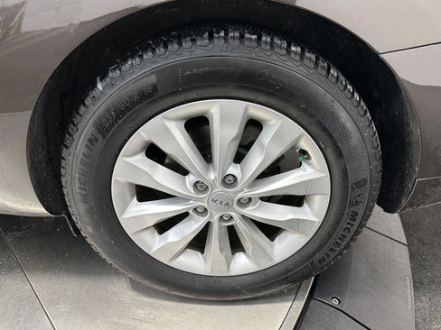 Used 2015 Kia Sedona EX w/ EX Premium Package image 8