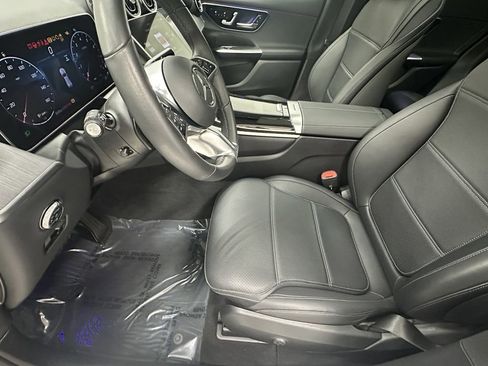 Certified 2025 Mercedes-Benz GLC 300 4MATIC image 9