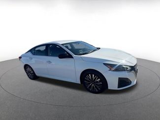 Used 2025 Nissan Altima 2.5 SV video 2