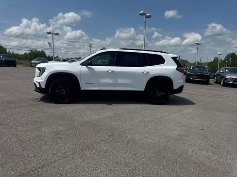 New 2026 GMC Acadia Elevation w/ Black Edition FWD image 7