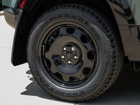 New 2026 Land Rover Defender 110 Trophy Edition AWD/4WD image 70