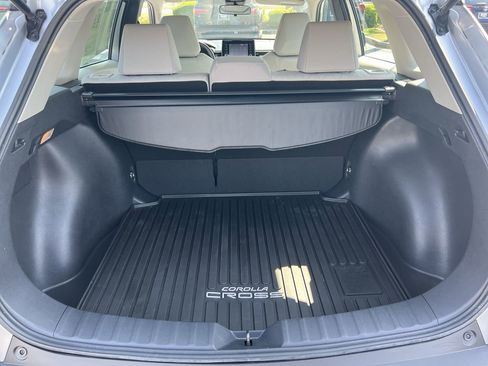 Used 2022 Toyota Corolla Cross L FWD image 33