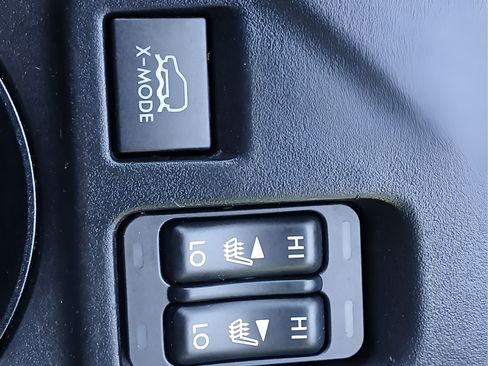 Used 2021 Subaru Crosstrek 2.5i Sport AWD/4WD image 16