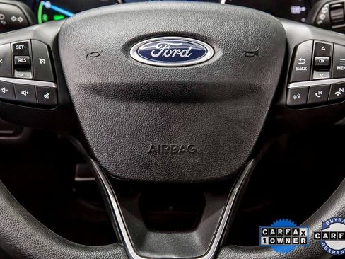 Used 2021 Ford Escape SE image 24