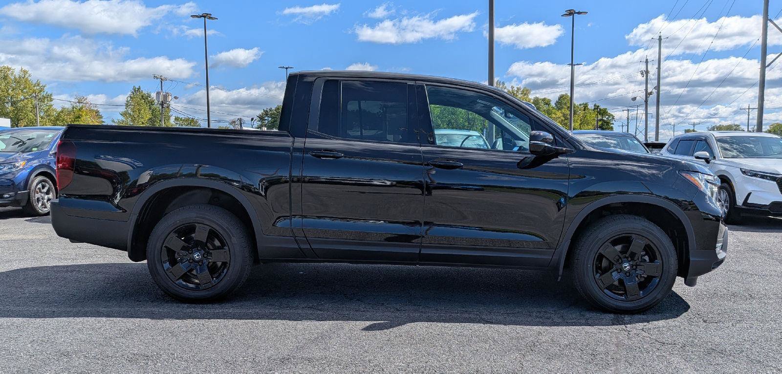 Used 2024 Honda Ridgeline Black Edition image 5